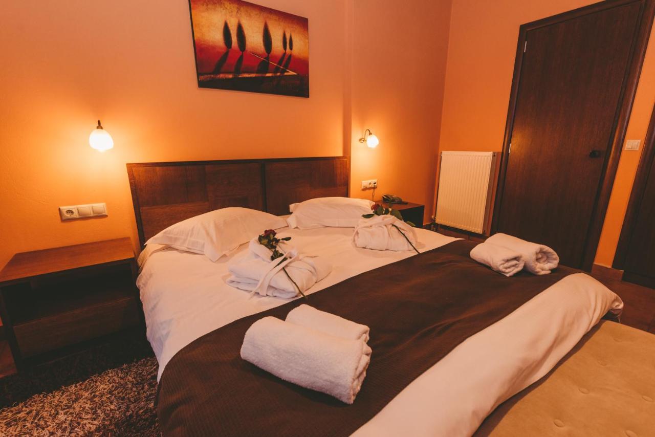 Hotel Thea Mainalou à Vitina Extérieur photo